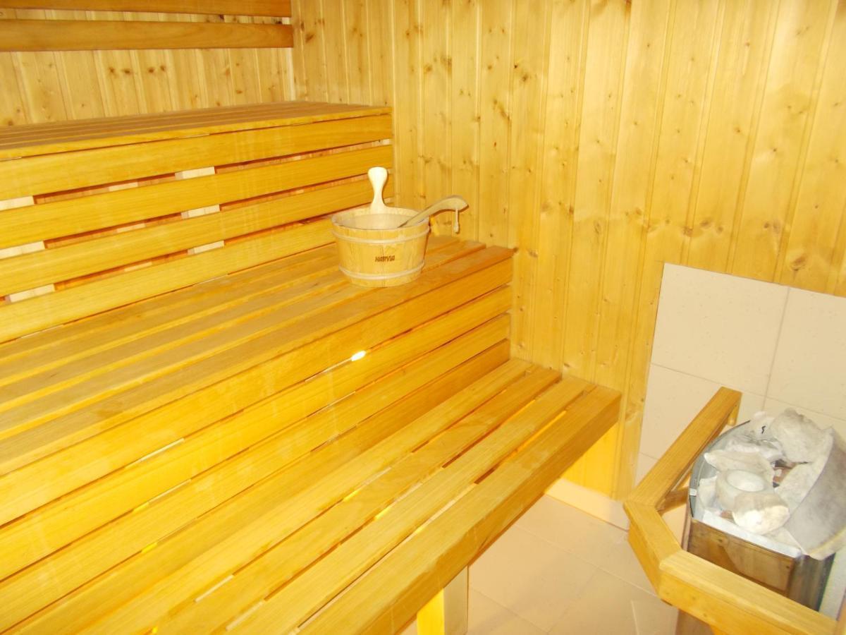 Hotel Mikorzyn Slesin  ภายนอก รูปภาพ