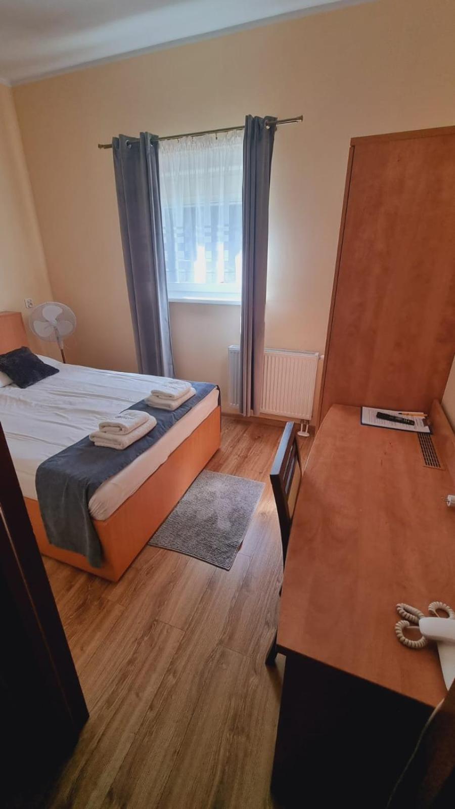Hotel Mikorzyn Slesin  ภายนอก รูปภาพ