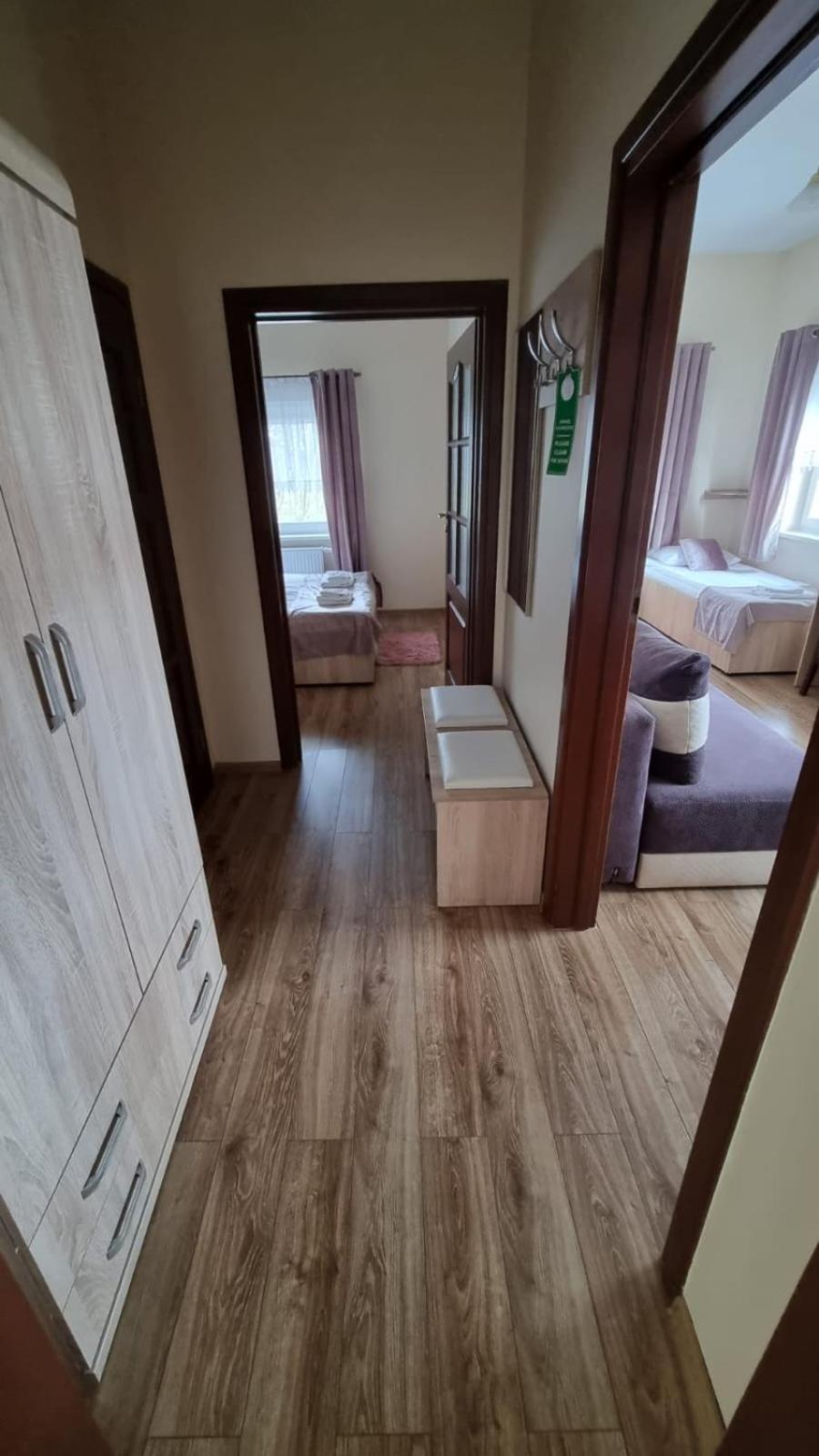 Hotel Mikorzyn Slesin  ภายนอก รูปภาพ